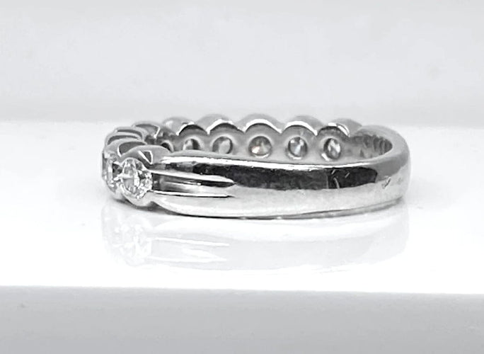 Bague 49 Demi-alliance - Bague en or blanc 18 carats et diamants 58 Facettes AB635