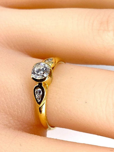 Bague 52 Bague solitaire en or 18 carats avec diamants 58 Facettes AB636
