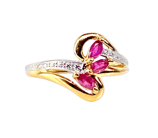 Bague 51 Bague en or jaune 18 carats avec 3 rubis navettes 58 Facettes AB649