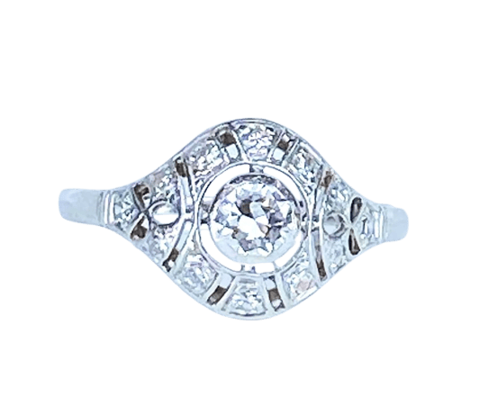 Bague 53 Bague vers 1900 en or blanc 18 carats et diamants 58 Facettes AB650