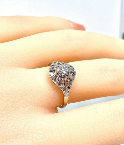 Bague 53 Bague vers 1900 en or blanc 18 carats et diamants 58 Facettes AB650