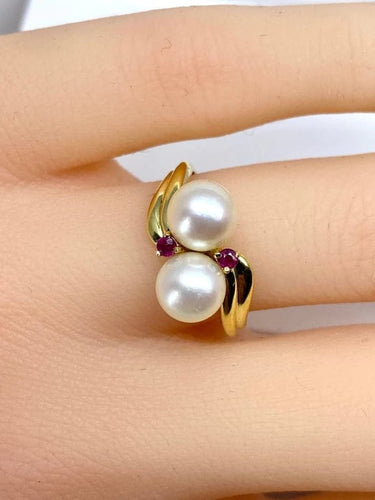 Bague 51 Bague toi et moi en or jaune 18 carats, perles Akoya et rubis 58 Facettes AB648