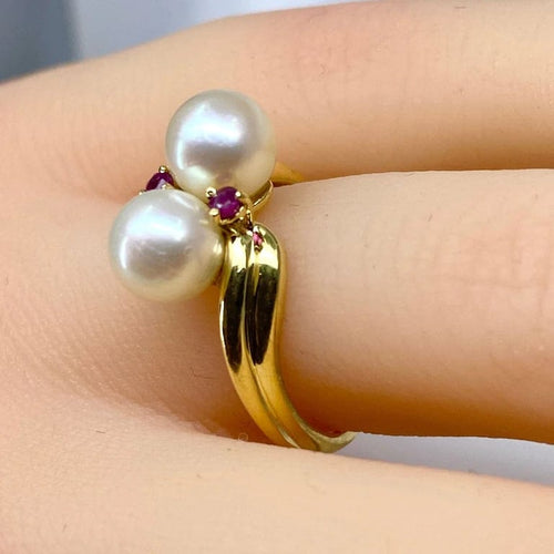 Bague 51 Bague toi et moi en or jaune 18 carats, perles Akoya et rubis 58 Facettes AB648