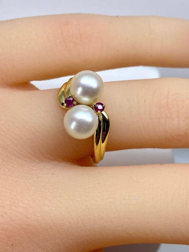 Bague 51 Bague toi et moi en or jaune 18 carats, perles Akoya et rubis 58 Facettes AB648