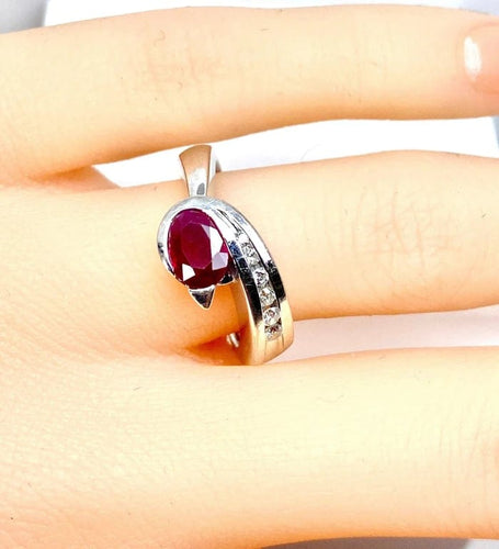 Bague 53 Bague jonc en or blanc 18 carats avec rubis et diamants 58 Facettes AB645