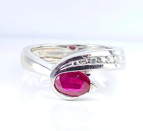 Bague 53 Bague jonc en or blanc 18 carats avec rubis et diamants 58 Facettes AB645