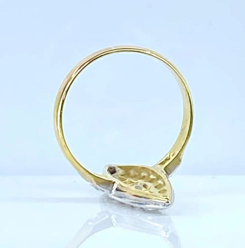 Bague 50 Bague marquise en or jaune 18 carats et diamants, vers 1900 58 Facettes AB653