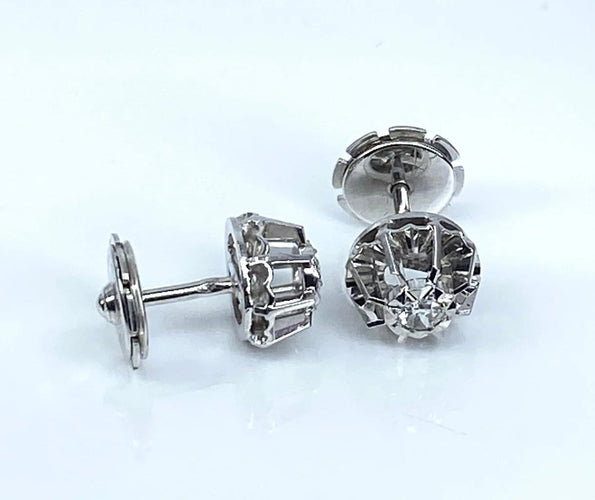 Boucles d'oreilles Boucles d’oreilles en or blanc 18 carats et diamants 58 Facettes AB662