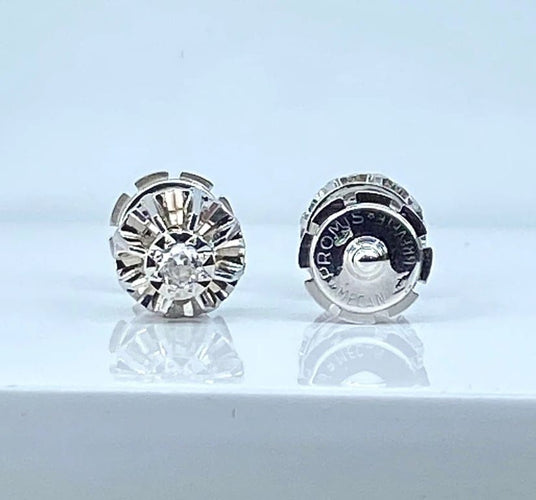 Boucles d'oreilles Boucles d’oreilles en or blanc 18 carats et diamants 58 Facettes AB662