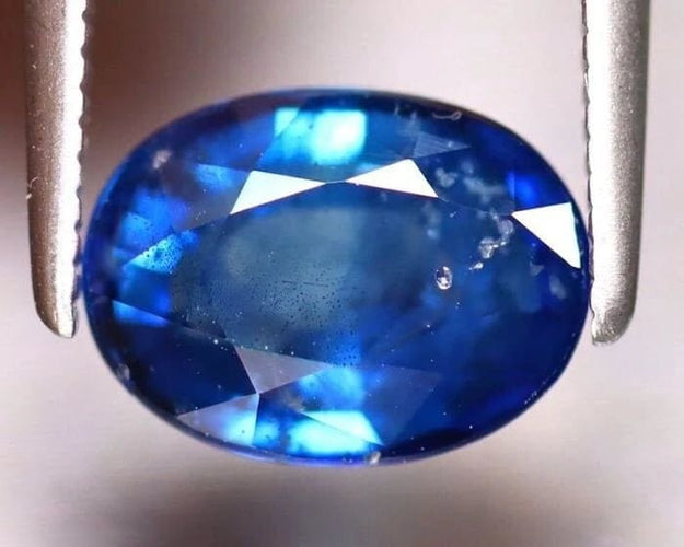 Gemstone Saphir bleu chauffé ovale 2,31 ct 58 Facettes 337
