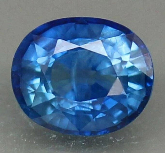 Gemstone Saphir bleu ovale 1,59 ct chauffé, origine Sri Lanka 58 Facettes 266