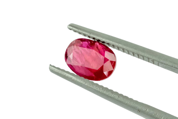 Gemstone Rubis naturel ovale 1,85 ct non chauffé de Birmanie 58 Facettes 246