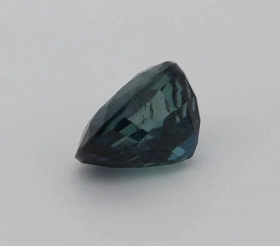 Gemstone Saphir bleu naturel 1,04 ct taille ovale 58 Facettes 104