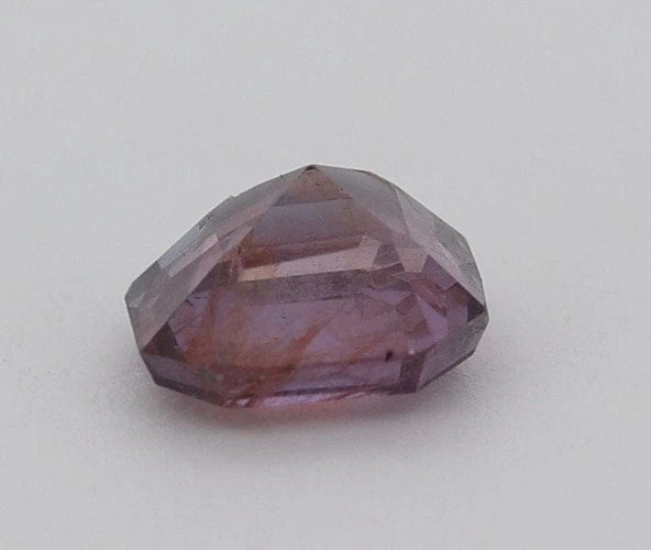 Gemstone Saphir padparadscha non chauffé 0,87 ct avec certificat CGL 58 Facettes 93