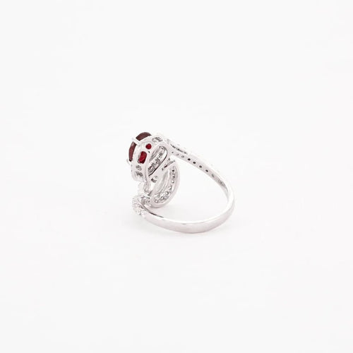 Bague 55 Bague en or blanc 18 ct avec diamants et rubis 58 Facettes