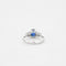 Bague 54 Bague en or blanc 18 ct avec saphir bleu et diamants 58 Facettes