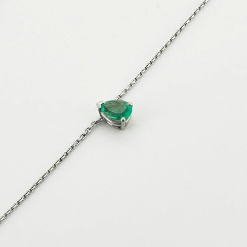 Collier Collier solitaire en or blanc avec émeraude taille poire 58 Facettes