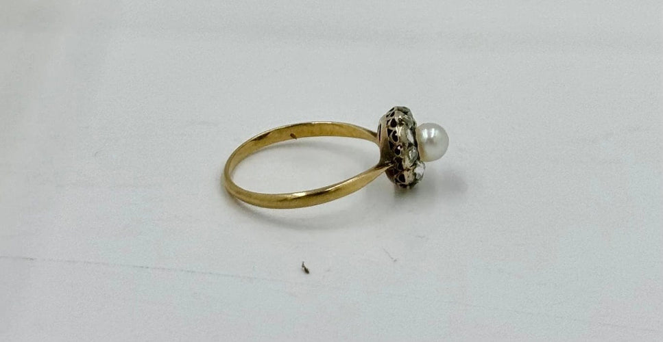 Bague 55 Bague en or jaune 750 avec perle et diamants 58 Facettes