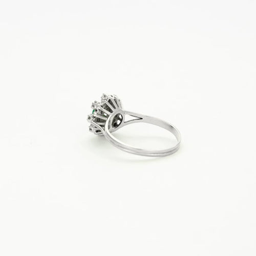 Bague 60 Bague en or blanc 750 avec émeraude et diamants 58 Facettes