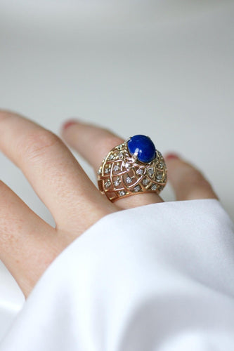 Bague 52 Bague cocktail en or jaune, lapis-lazuli et diamants 58 Facettes