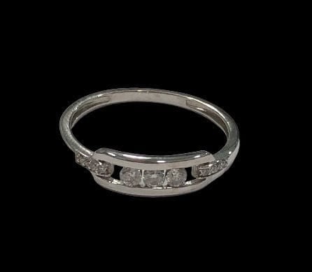 Bague 54 Bague trilogie en or blanc 18 k et diamants 58 Facettes