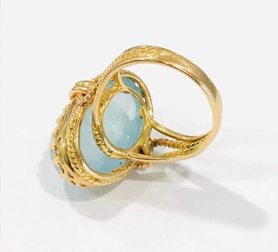 Bague 60 Bague ancienne en or jaune 18k avec aigue-marine cabochon 58 Facettes