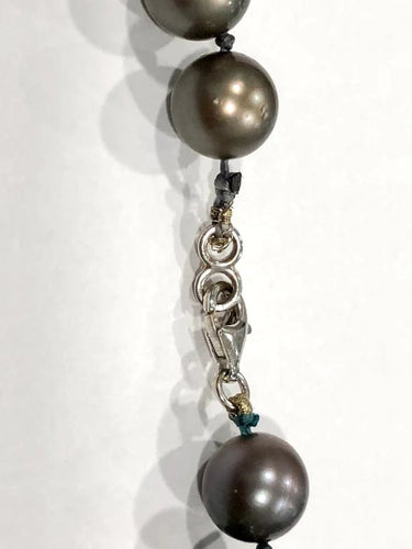 Collier Collier de perles de Tahiti avec fermoir en or blanc 18K 58 Facettes