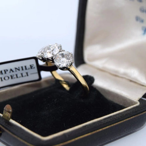 Bague 56 Bague ancienne sertie de diamants en platine et or jaune 18 carats 58 Facettes