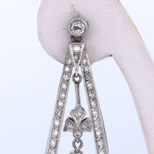 Boucles d'oreilles Boucles d’oreilles Art déco en or blanc 18 carats, perles Akoya et diamants 58 Facettes OR106