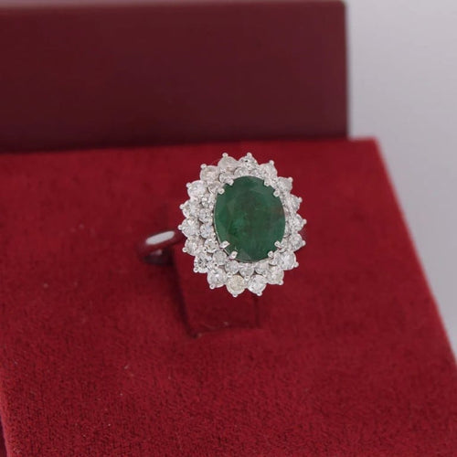 Bague 56 Bague en or blanc 18 carats avec émeraude 2,40 ct et diamants 58 Facettes AN541