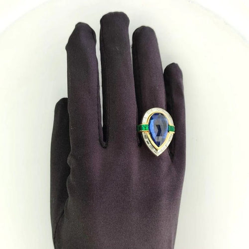 Bague 53 Bague vintage en or jaune 18 carats avec saphir, émeraudes et diamants 58 Facettes AN511
