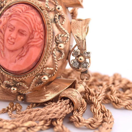 Collier Collier ancien - Camée en corail en or 14 carats et diamants 58 Facettes CL115