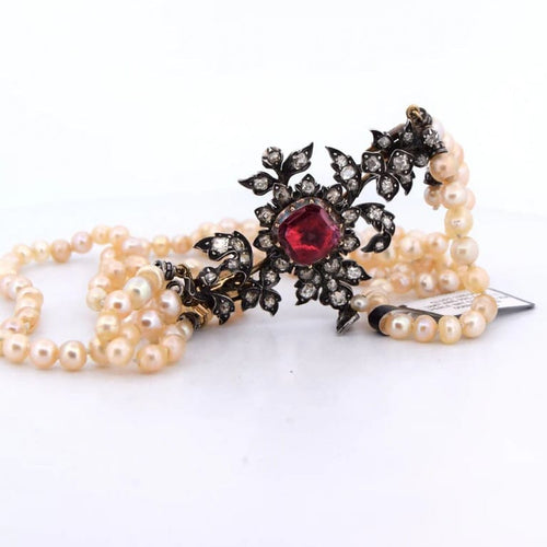 Collier Collier victorien à deux rangs en perles naturelles et diamants 58 Facettes CL101