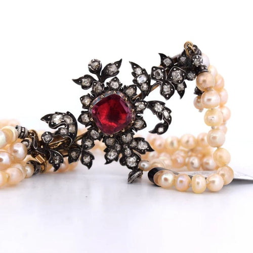 Collier Collier victorien à deux rangs en perles naturelles et diamants 58 Facettes CL101