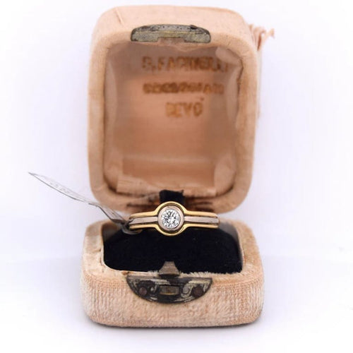 Bague 49 Bague ancienne en or jaune et blanc 18 carats et diamant 58 Facettes