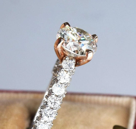Bague 55 Bague en or blanc 18 ct avec diamants taille brillant 58 Facettes
