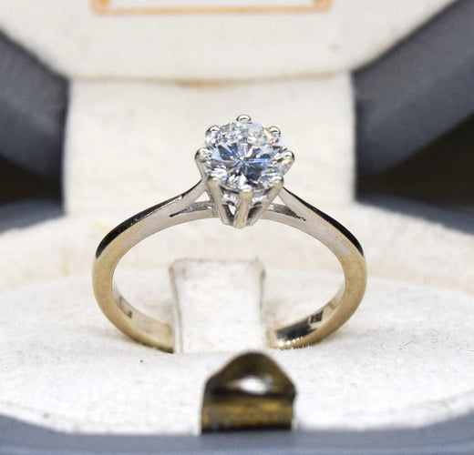Bague 52 Solitaire - Bague en or blanc 18 carats et diamant 0,70 ct 58 Facettes