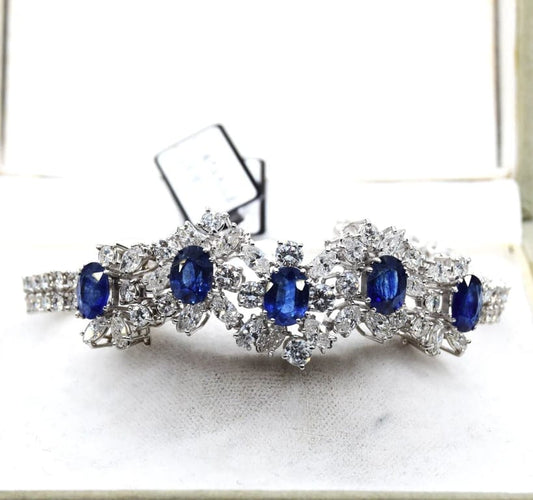 Bracelet Bracelet en or blanc 18 carats avec saphirs et diamants 58 Facettes