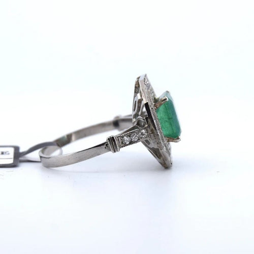 Bague 55 Bague Art déco en platine avec émeraude et diamants 58 Facettes