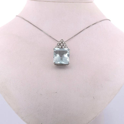 Pendentif Pendentif en or blanc 18 carats avec aigue-marine et diamants 58 Facettes CL43
