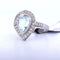 Bague 54 Bague en or blanc 18 carats avec aigue-marine et diamants 58 Facettes