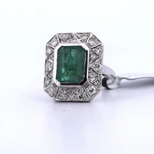 Bague 56 Bague Art déco en or jaune 18 carats, émeraude et diamants 58 Facettes