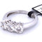 Bague 54 Bague trilogie en or blanc 18 kt et diamants 58 Facettes