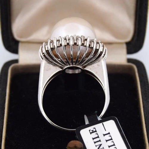 Bague 60 Bague en or 18 carats avec perle de culture et diamants 58 Facettes