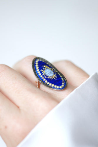 Bague 50.5 Bague navette XVIIIe siècle en or rose et argent émaillée 58 Facettes