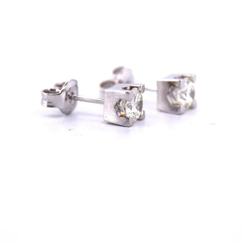 Boucles d'oreilles Boucles d'oreilles en or blanc 18 kt avec diamants 58 Facettes