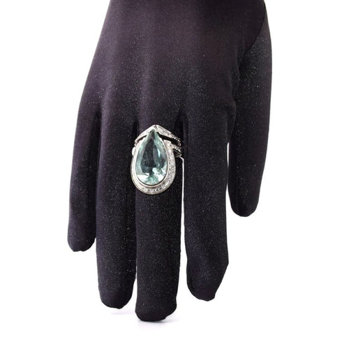 Bague 56 Bague en or blanc 18 kt avec aigue-marine et diamants 58 Facettes
