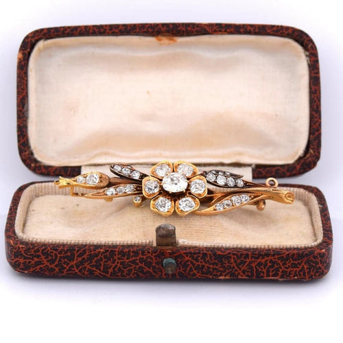 Broche Broche ancienne en or jaune 18 carats sertie de diamants 58 Facettes SP34