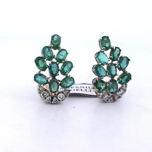 Boucles d'oreilles Boucles d'oreilles en platine avec émeraudes et diamants 58 Facettes