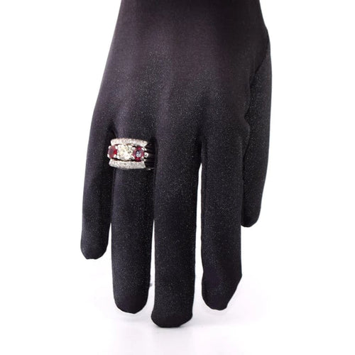 Bague 54 Bague vintage en or blanc 18 carats avec diamants et rubis 58 Facettes